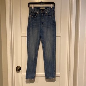 Madewell Mom Jeans in Downey Wash